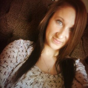 Meet your Posher, Kayla